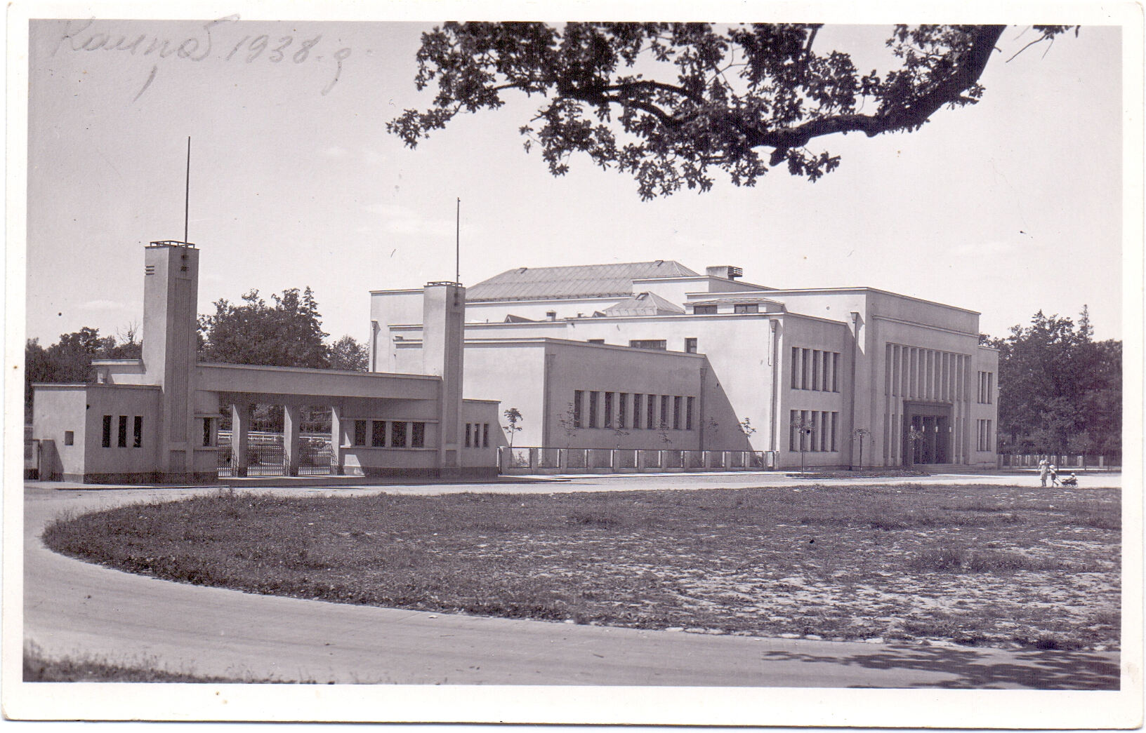Fotoatvirukas_Kūno_kultūros_rūmai_1938_-_savininkas_Trakų_istorijos_muziejus.jpg