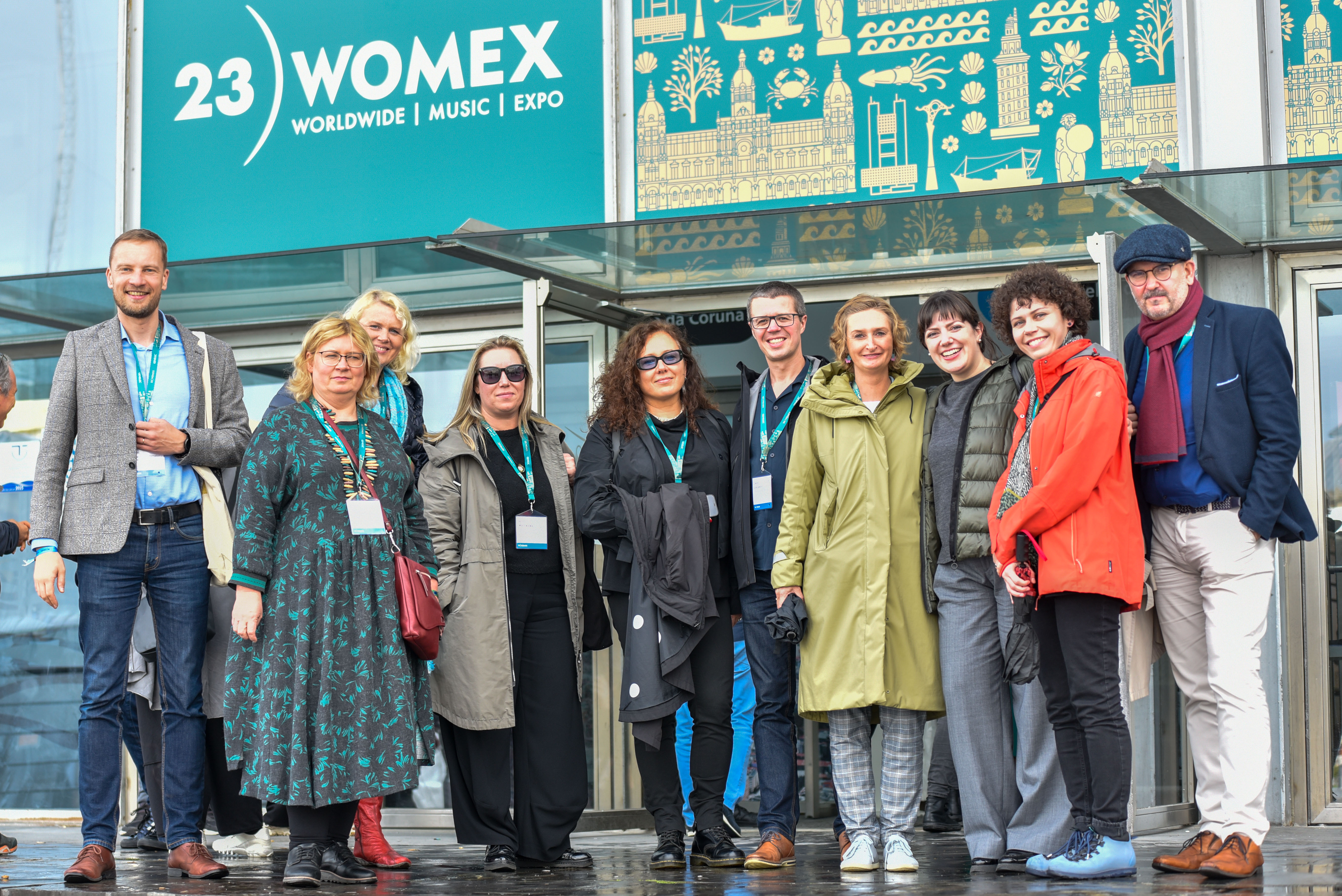 Baltijos šalių kultūros ministerijų atstovės ir Baltijos paviljono partneriai WOMEX 2023_T. Tereko nuotrauka.jpg
