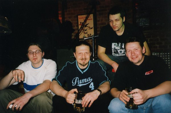 Fortas_MS_6 metai_2002_visa grupe.jpg