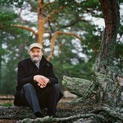 Arvo_istub_männil_Birgit_Püve_2014.jpg