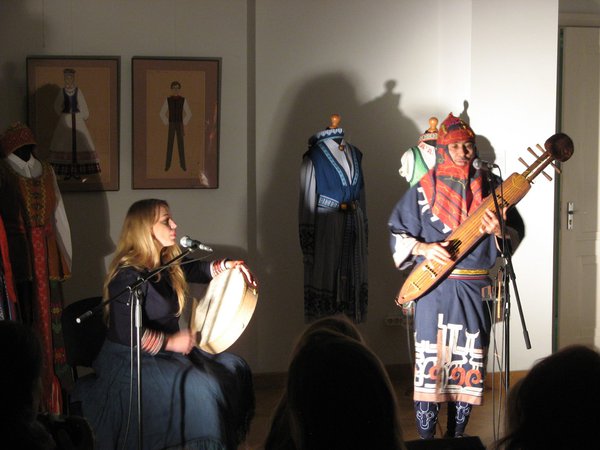 OKI KANO. Ainu atlikėjo koncertas.jpg