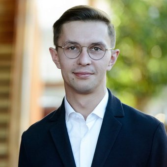 Julijus2_Aleksa kvadratas.jpg